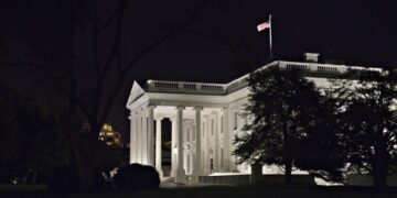 Белый дом обнародует заявление по итогам разговора Трампа и Путина