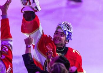 Бобровский вошел в топ-10 голкиперов НХЛ по числу побед за всю историю