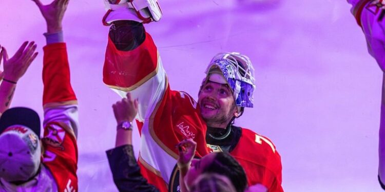 Бобровский вошел в топ-10 голкиперов НХЛ по числу побед за всю историю