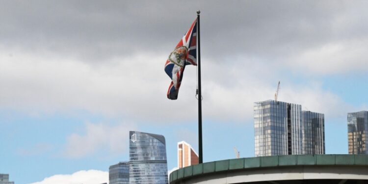 Британия переименовала Т-Банк и исключила Росбанк в санкционном списке