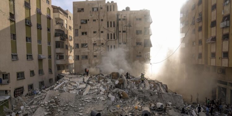 Число погибших при израильских ударах по Газе возросло до 109