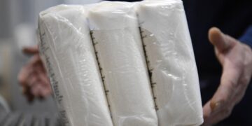 ЕК может резко сократить импорт украинского сахара, пишут СМИ