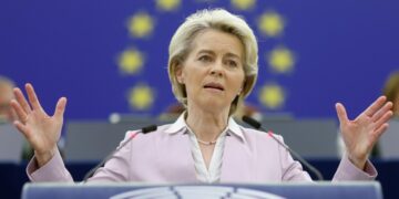 Фон дер Ляйен призвала к «настоящему мирному соглашению» на Украине