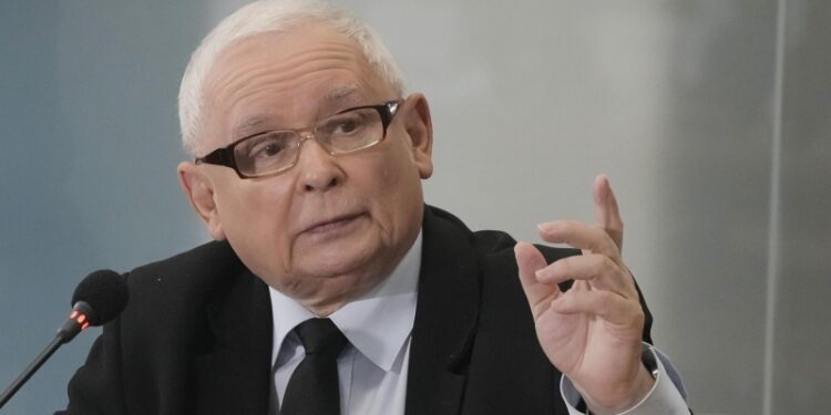 Ярослава Качиньского лишили депутатской неприкосновенности