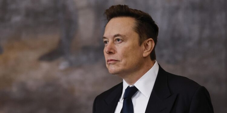 Маск опроверг сообщения о поездке в Румынию