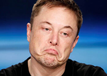 Маск продал соцсеть X