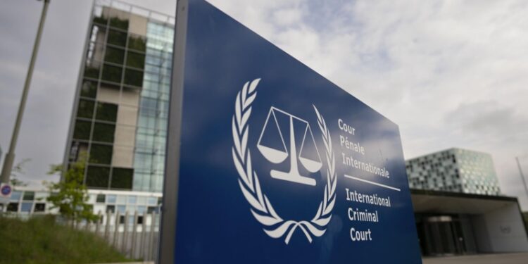 МУС назначил дату слушаний по утверждению обвинений против Дутерте