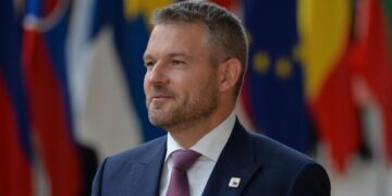 Президент Словакии поддержал призыв к Украине восстановить транзит газа