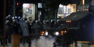 Протестующие в Сербии блокировали центр города Ниш