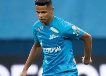 Сантос и Энрике могут сыграть в отборочных матчах ЧМ-2026