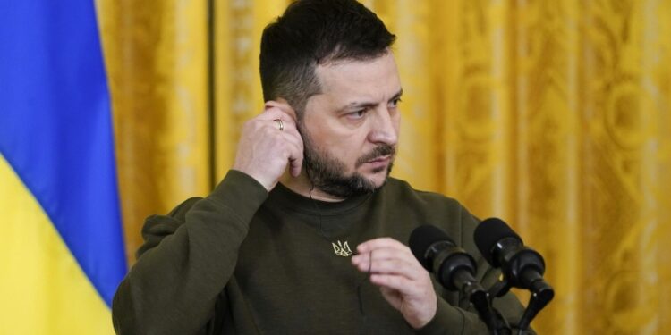 СМИ: некоторые помощники Трампа хотят отставки Зеленского как части сделки