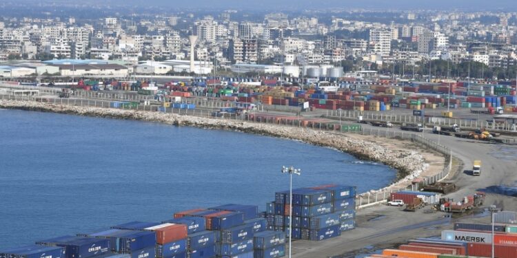 СМИ: в Латакии ввели комендантский час