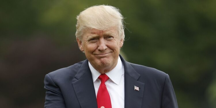 Трамп пообещал развивать дружественные отношения с Россией и Китаем