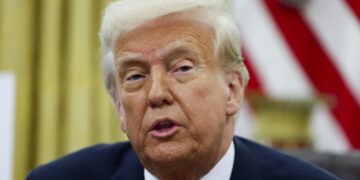 Трамп пригрозил участникам вандализма против Tesla тюрьмами Сальвадора