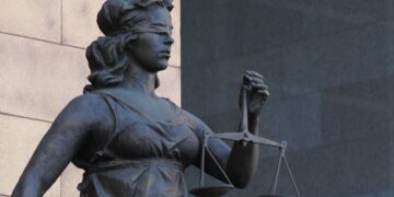 В Сербии задержали мужчину, напавшего на министра культуры