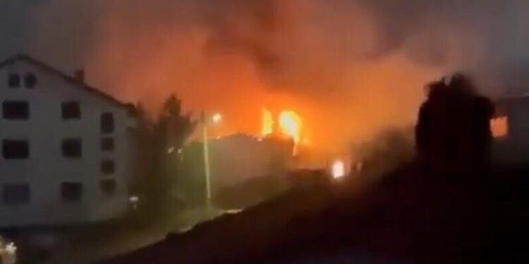 В Северной Македонии в результате пожара на дискотеке погиб 51 человек