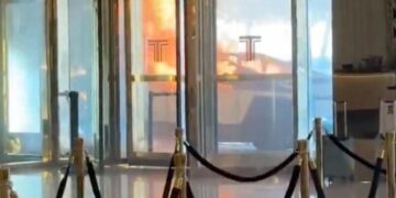 В США предъявили обвинения участникам поджогов автомобилей Tesla