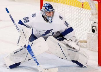 Василевский вошёл в тройку претендентов НХЛ на приз «Везина Трофи»