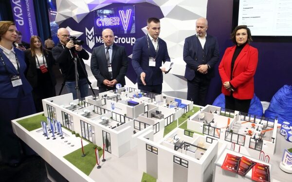 Владимир Мазур приветствовал участников стартовавшего в Томске форума кибербезопасности