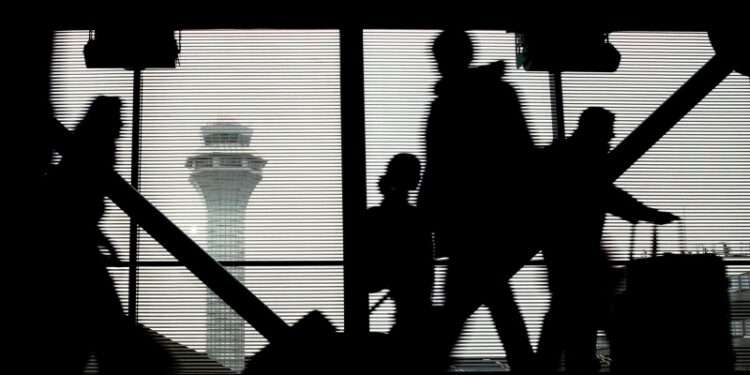 AP сообщило об опасности беспилотников для пассажирских самолетов в США