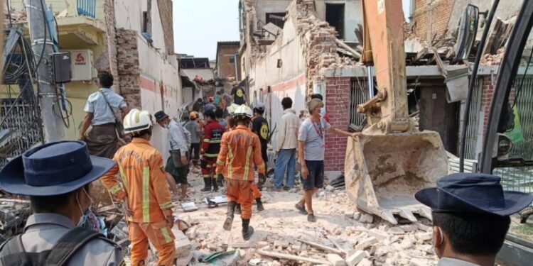 Число погибших при землетрясении в Мьянме достигло 3689 человек