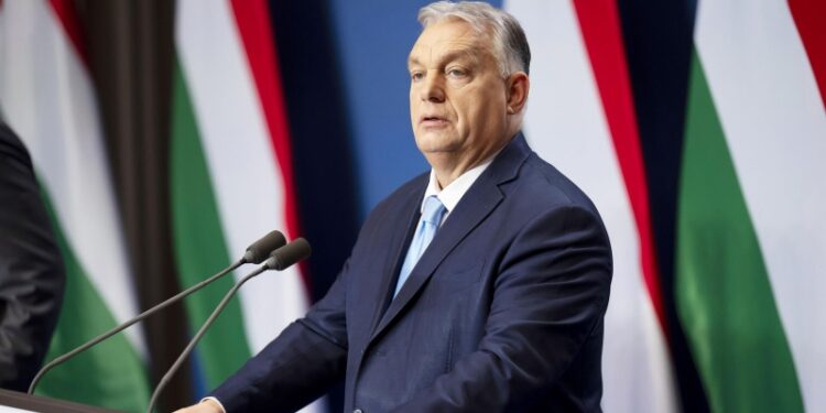 «Давайте не будем обманывать». Орбан резко высказался по поводу Украины