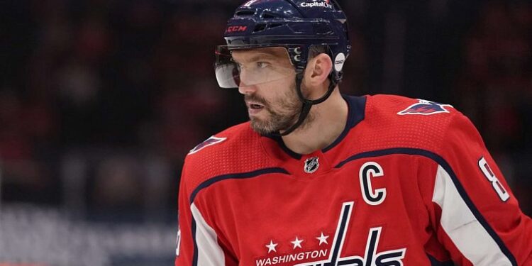 Экс-партнер Овечкина по «Вашингтону» высказался по поводу рекорда в НХЛ