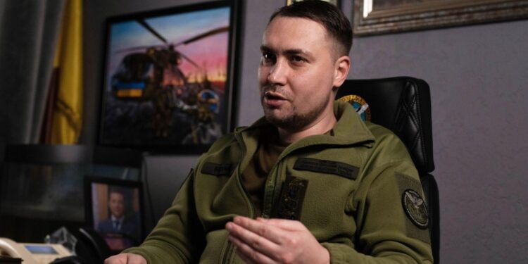 Глава разведки Украины заявил, что людям не нужно знать всю правду