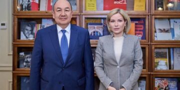 Любимова обсудила с послом Киргизии празднование 80-летия Победы