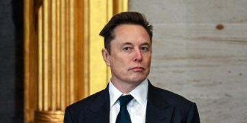 Маск назвал новость о его уходе с госслужбы фейком