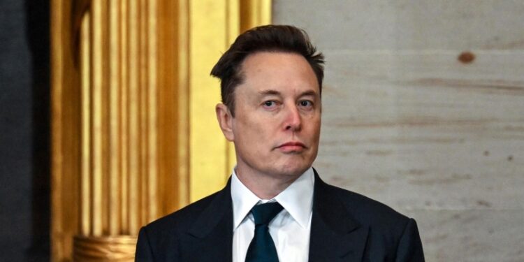 Маск назвал новость о его уходе с госслужбы фейком