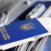 Мошенники в Польше предлагают украинцам продлить срок действия паспортов