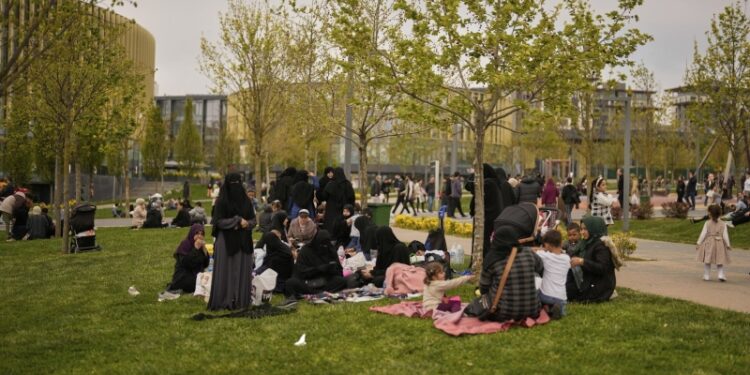 МВД Турции получило более шести тысяч обращений после землетрясения