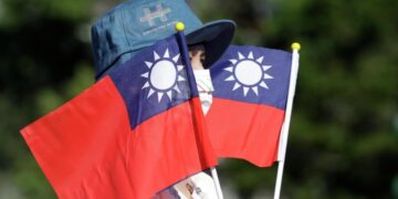 Новая Зеландия обеспокоена военными учениями у Тайваня