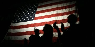 Опрос показал, сколько американцев ждут роста цен в США