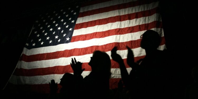 Опрос показал, сколько американцев ждут роста цен в США