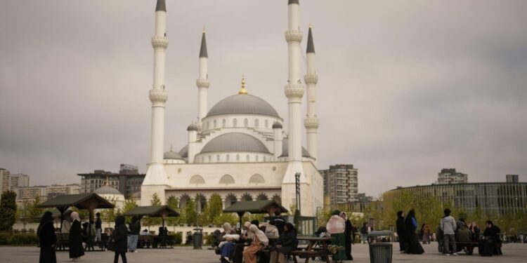 После землетрясения в Стамбуле зафиксировали почти 200 афтершоков