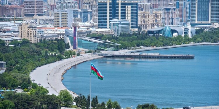 Решение ситуации с Русским домом в Азербайджане найдется, заявили в МИД