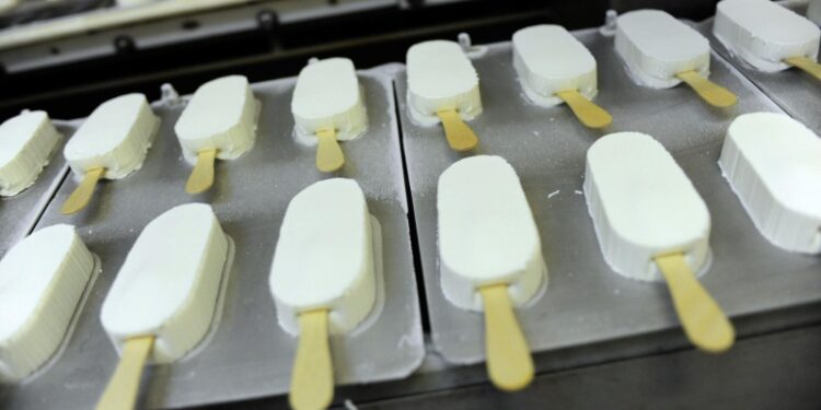 Россия нарастила импорт корейского мороженого