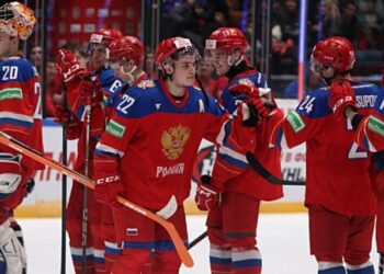 Сборную России по хоккею допустят на Олимпиаду-2026 с флагом