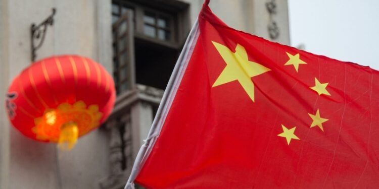 СМИ: китайская береговая охрана высадилась на спорном рифе у Филиппин