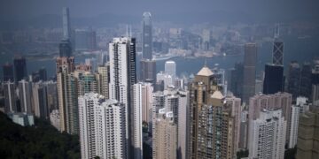 Times: британскому депутату отказали во въезде в Гонконг