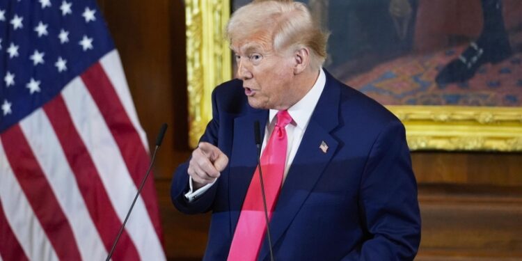 Трамп заявил, что конфликт на Украине не дал бы ему спать на пляже