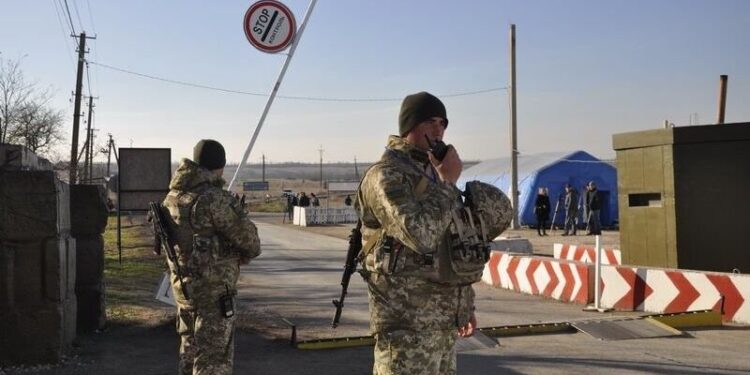 Украинские силовики захватили в Черном море сухогруз из Азии