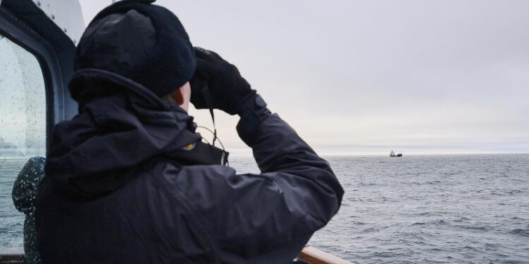 В Эстонии хотят топить «опасные» торговые суда