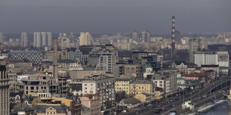 В Киеве и еще восьми областях Украины объявили воздушную тревогу