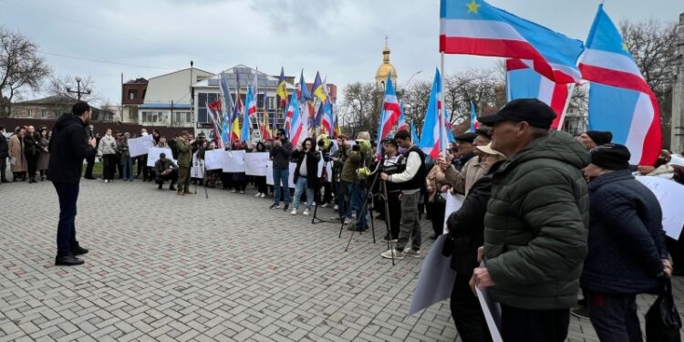 В Молдавии собрали более 60 тысяч подписей в поддержку Гуцул