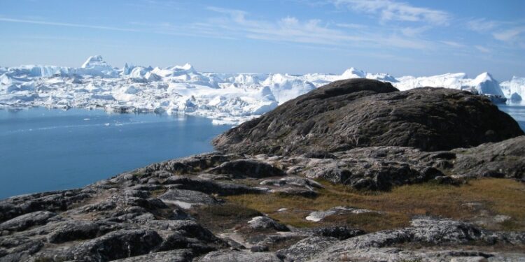 Вэнс заявил, что Гренландия хочет быть независимой от Дании