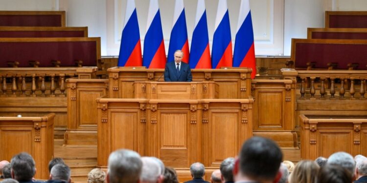 Зарубежные СМИ назвали решение Путина о перемирии неожиданным