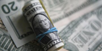 Число заявок на пособие по безработице в США превысило 229 тысяч